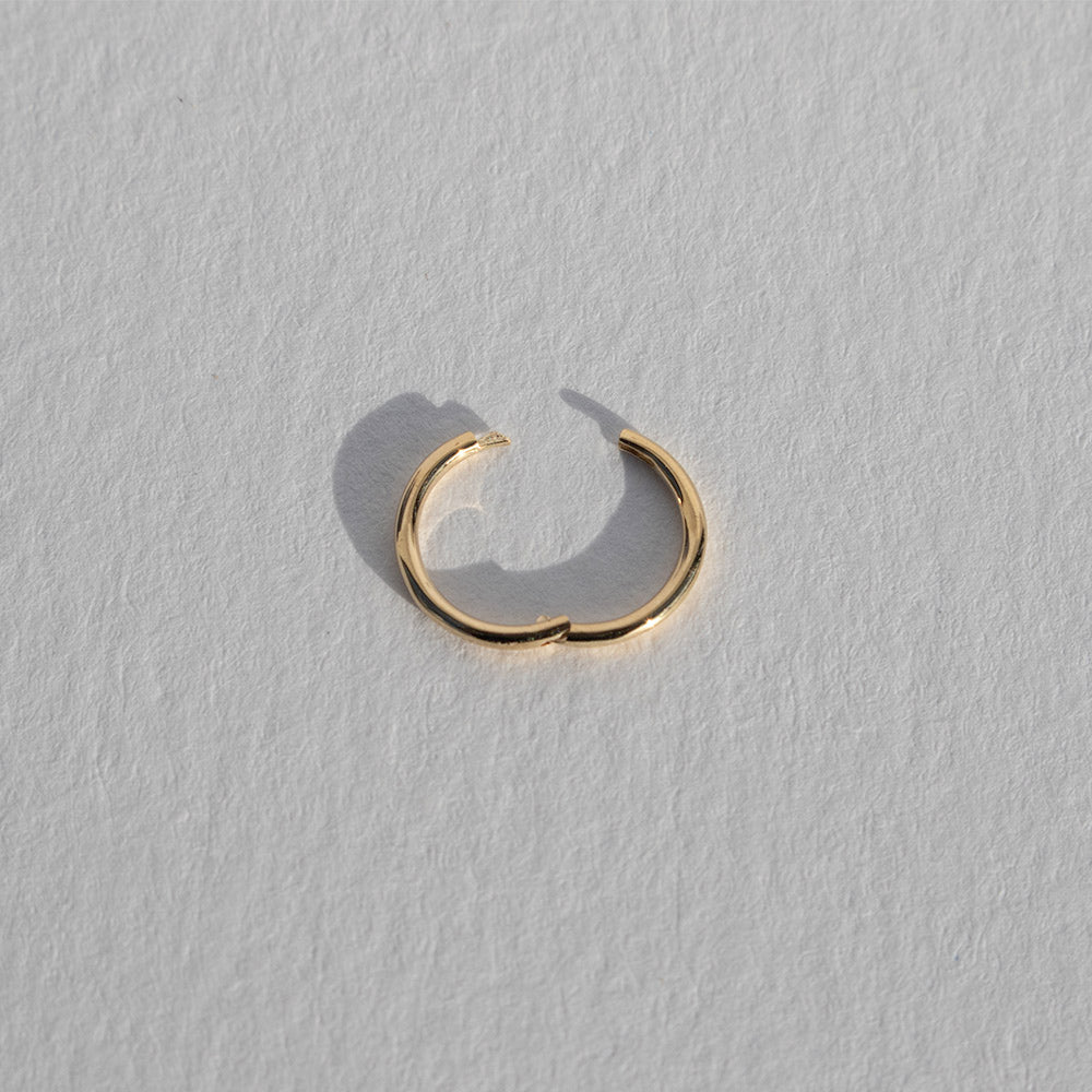 Camila – 6.5mm 14K Solid Gold Clicker Segment Huggie Hoop Earring