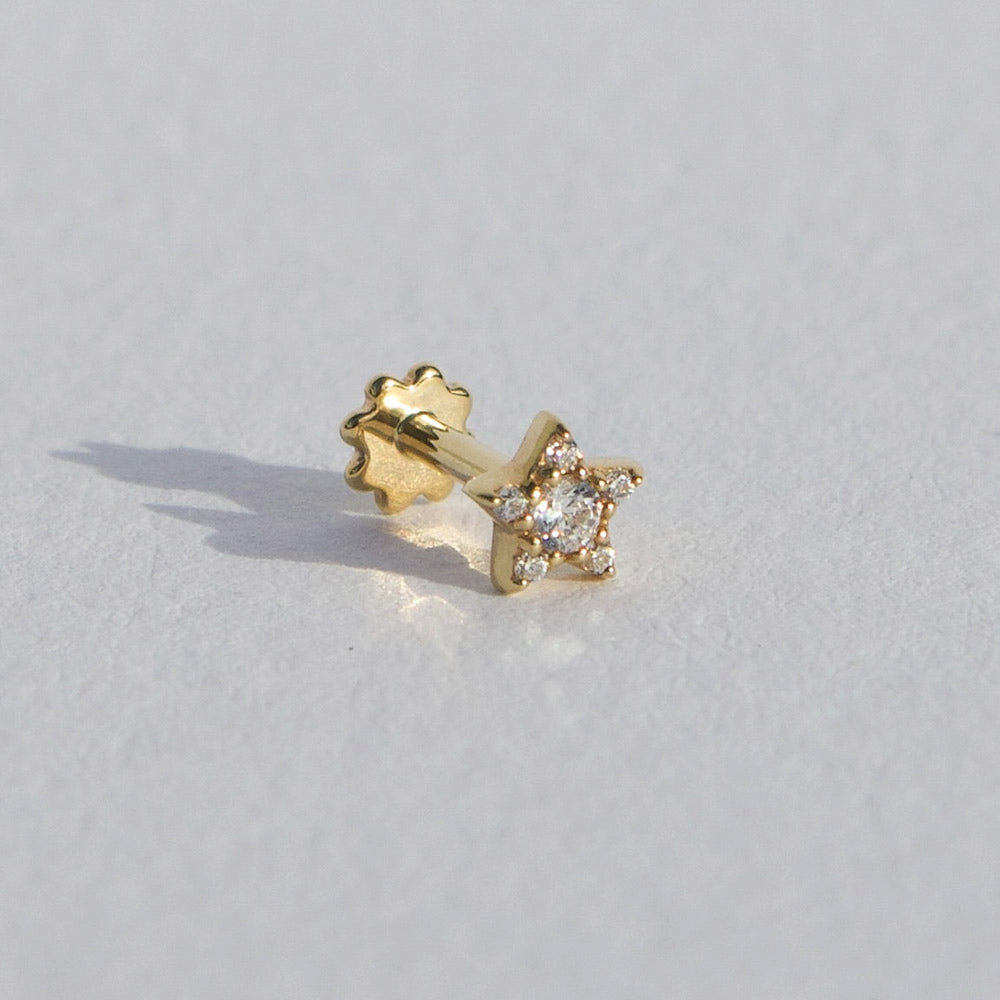 Joanne – 14K Solid Gold Labret Star Stud Earring