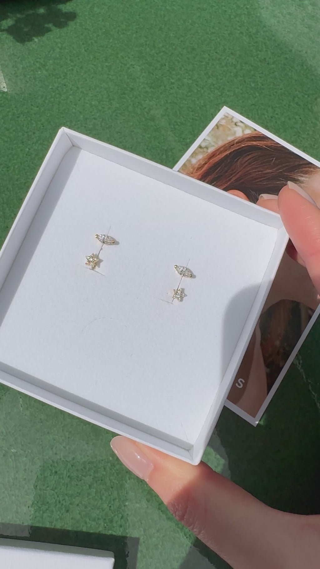 Joanne – 14K Solid Gold Labret Star Stud Earring